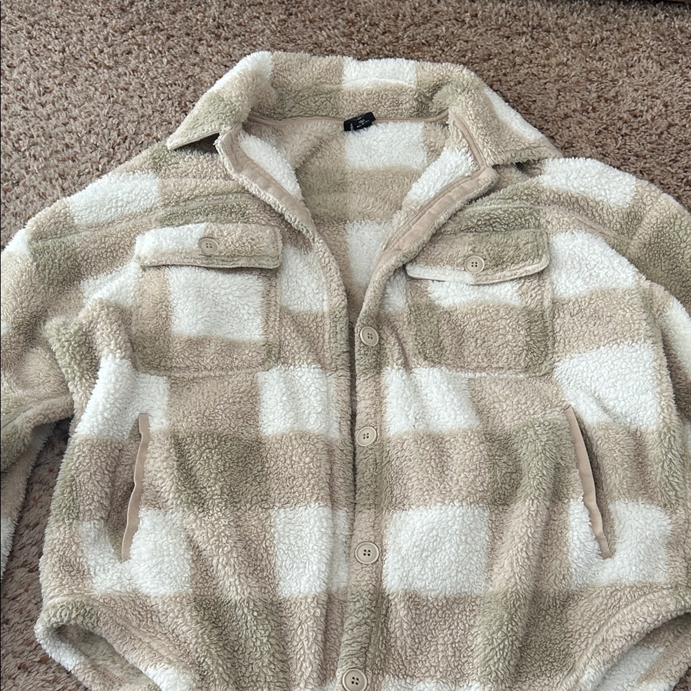 PacSun Sherpa Jacket in Cream and Tan